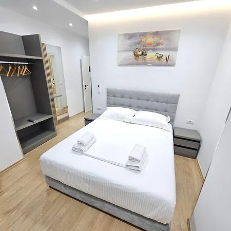 Seasun Apartments Saranda Exterior photo