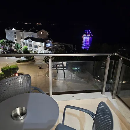 Seasun Apartments Saranda Exterior photo