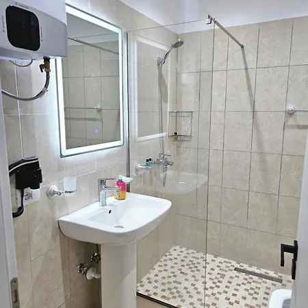 Seasun Apartments Saranda Exterior photo