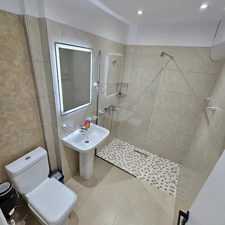 Seasun Apartments Saranda Exterior photo