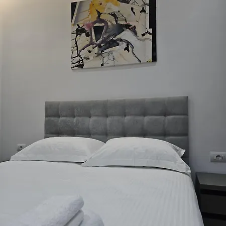Seasun Apartments Saranda Exterior photo