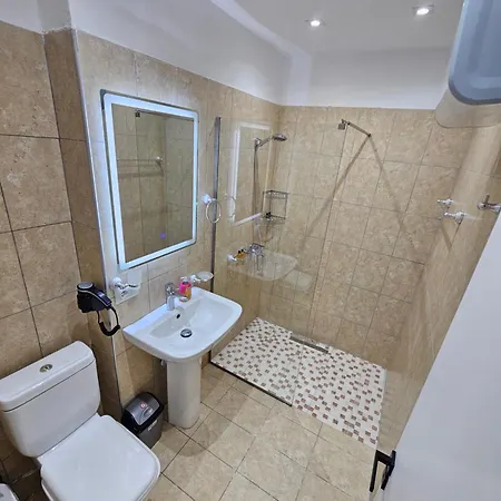 Seasun Apartments Saranda Exterior photo