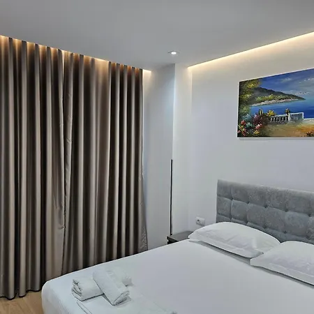 Seasun Apartments Saranda Exterior photo